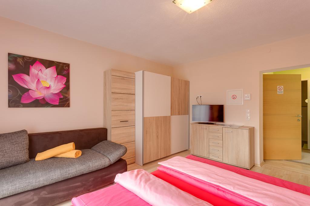 Biancas Ferienwohnung Im Haus Roswitha Tumpen Εξωτερικό φωτογραφία